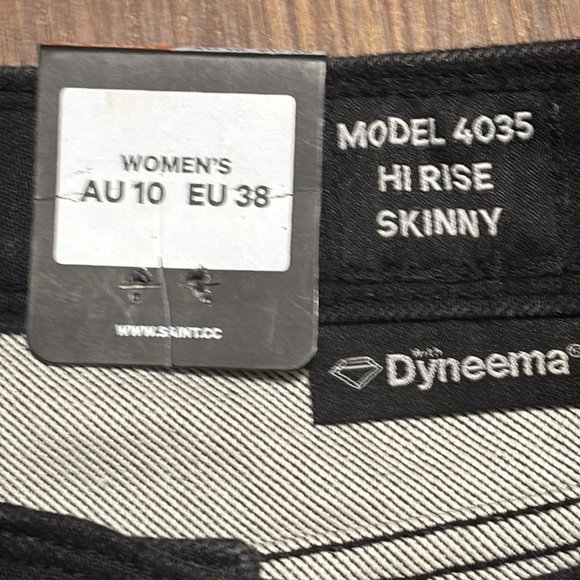 🔥🔥🔥Saint Unbreakable Black Woman Jeans Size: 6 US/30EU🔥🔥🔥 - Picture 3 of 15